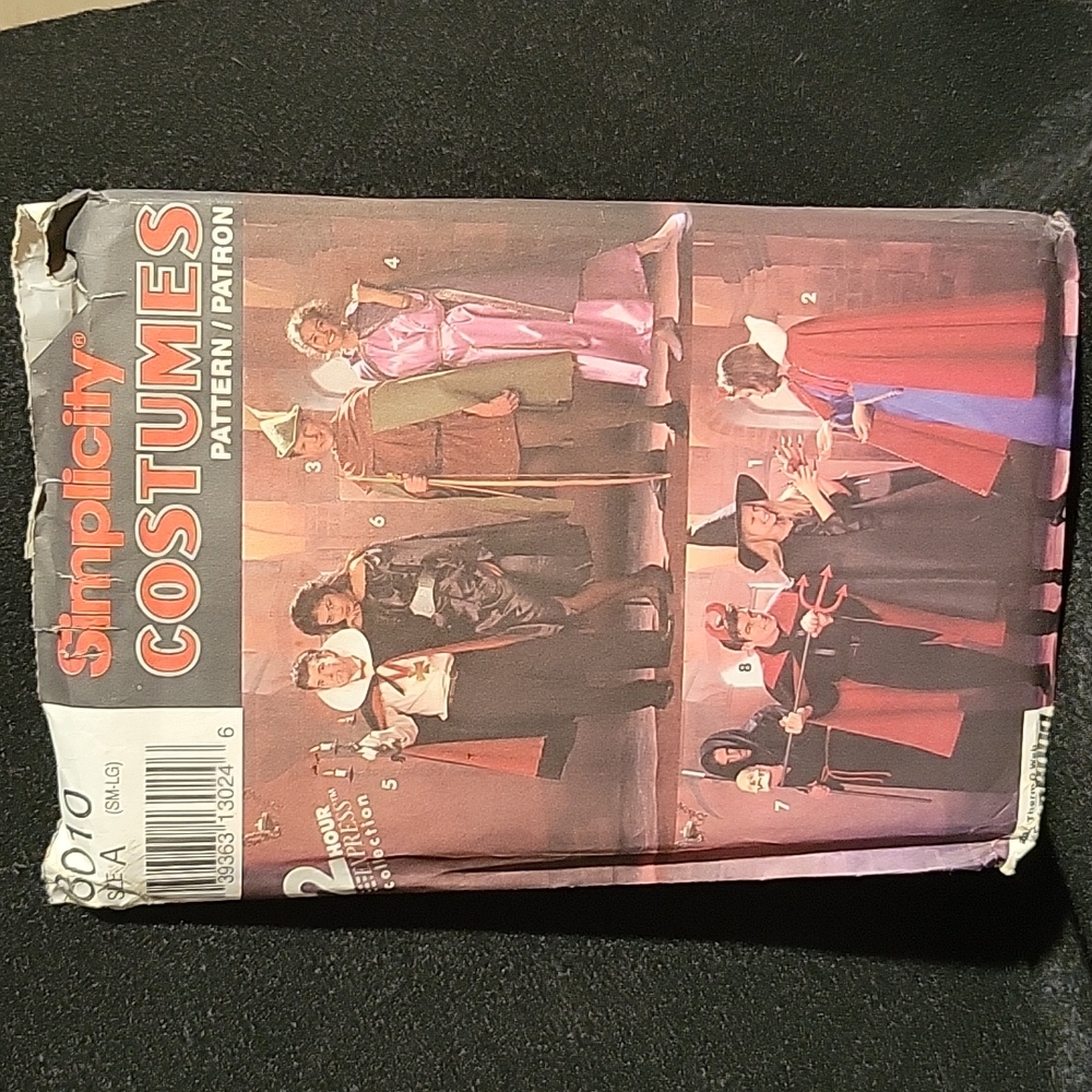 Simplicity: Sewing Pattern Uncut 8010